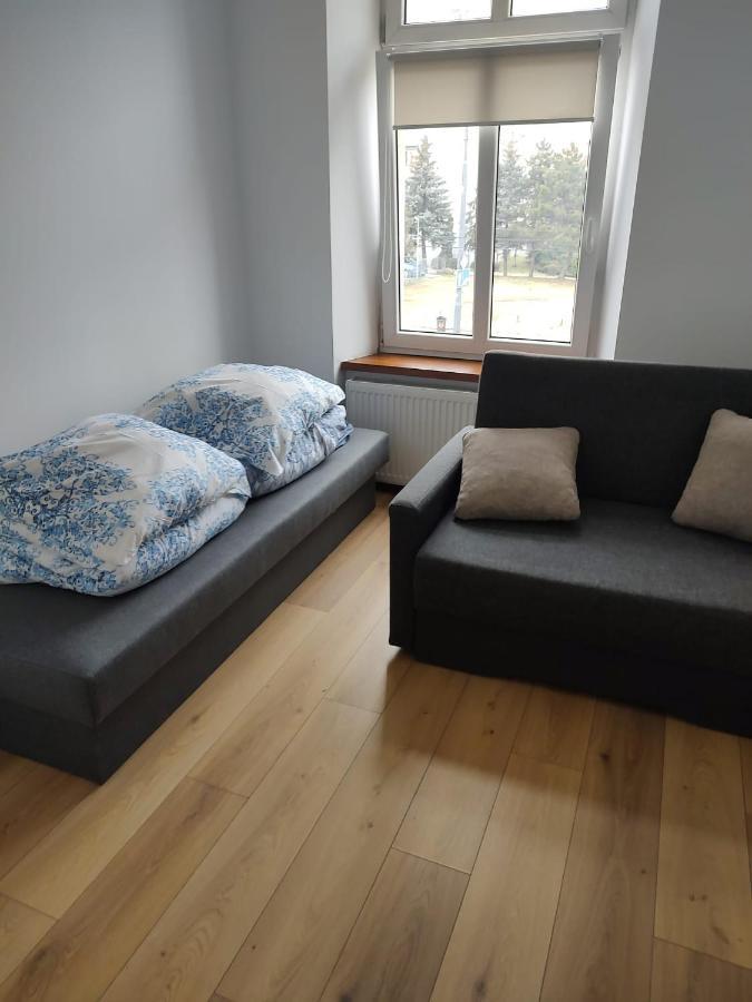 Tanie Noclegowanie Katovice Exteriér fotografie