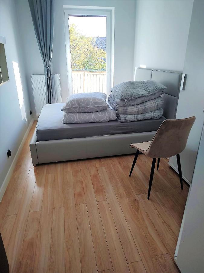 Tanie Noclegowanie Katovice Exteriér fotografie
